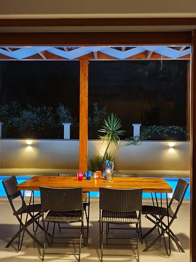 Pine Tree Villa Pakostane Croatia